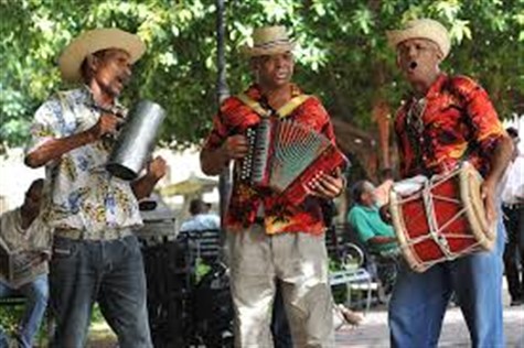 THE DOMINICAN MUSIC