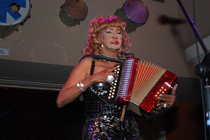 THE DOMINICAN MUSIC